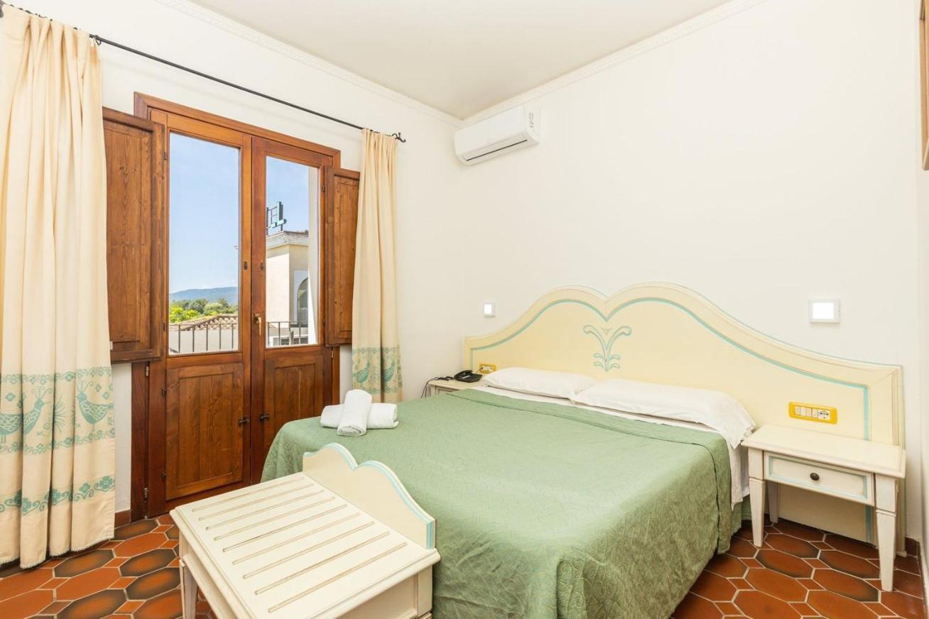 Hotel L'Ulivo จิราโซเล ภายนอก รูปภาพ