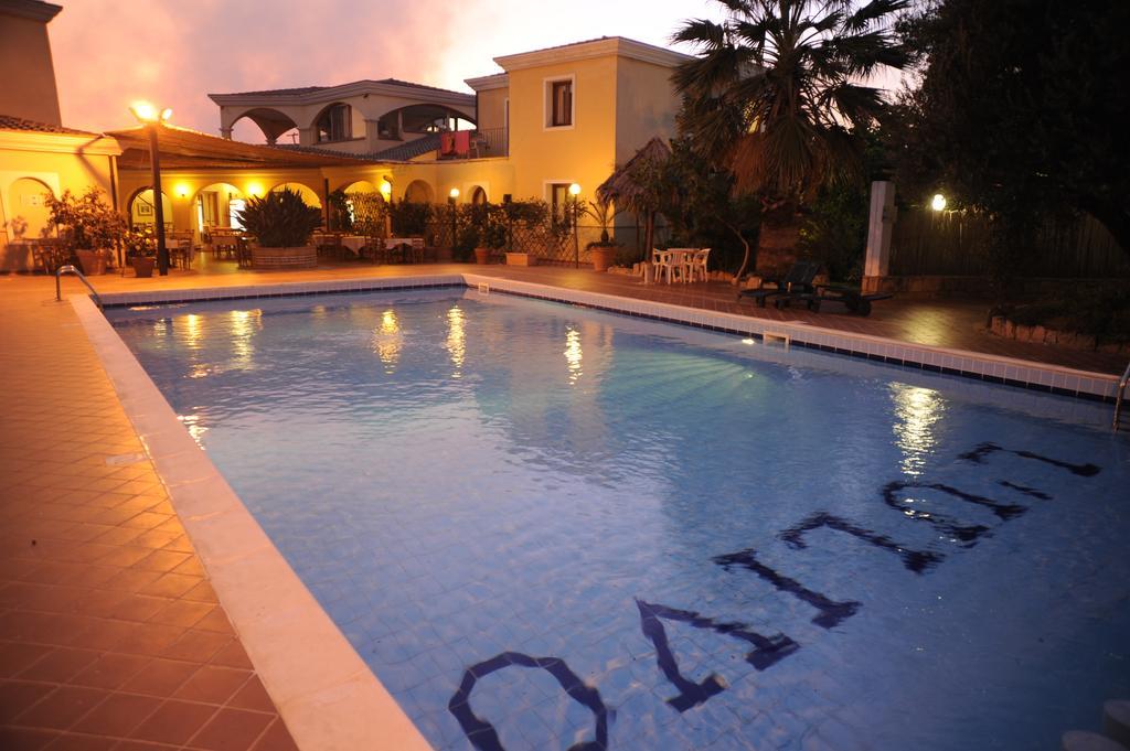 Hotel L'Ulivo จิราโซเล ภายนอก รูปภาพ
