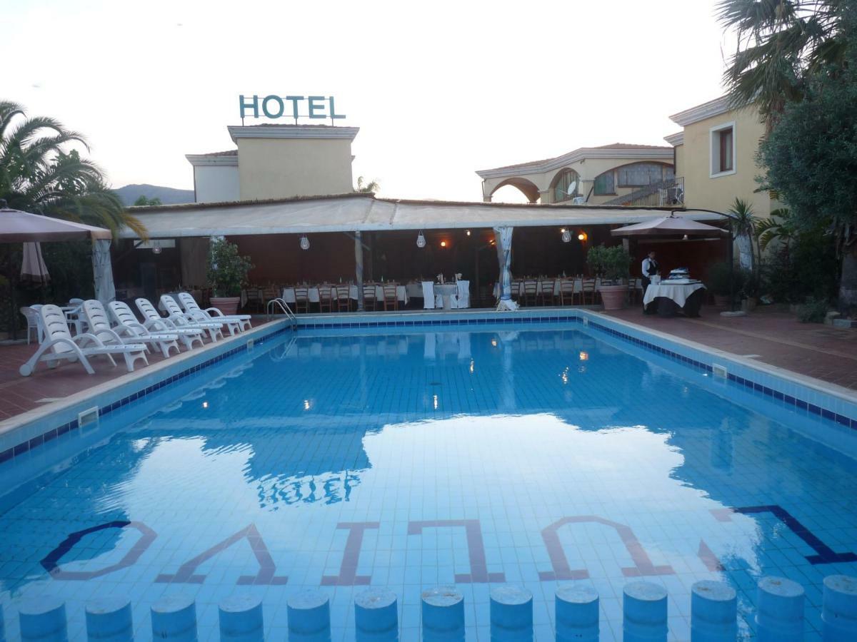 Hotel L'Ulivo จิราโซเล ภายนอก รูปภาพ